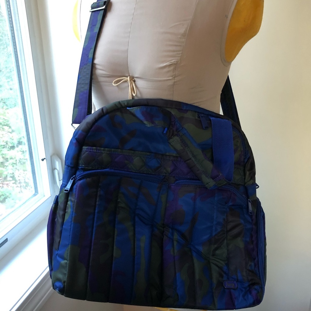 EUC Lug weekender boxer duffle bag padded camo